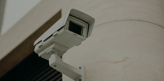 24/7 CCTV surveillance